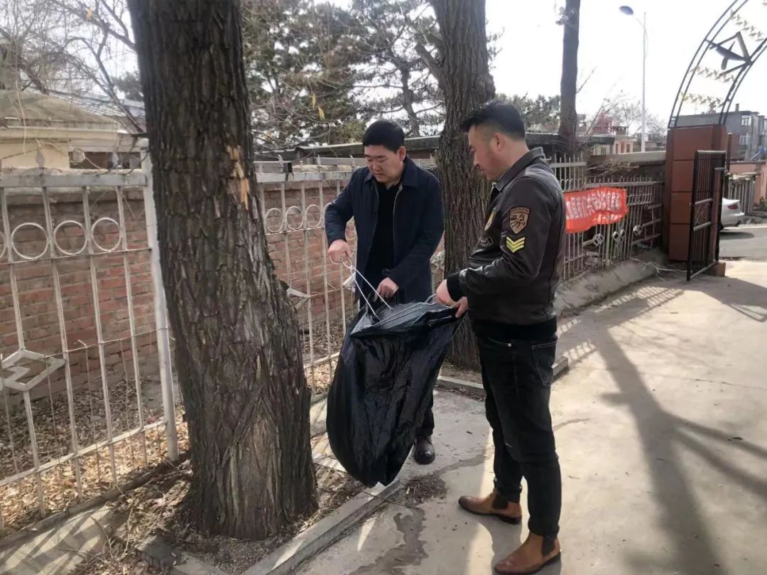 兴安盟文联开展包联小区卫生整治主题党日活动 第6张