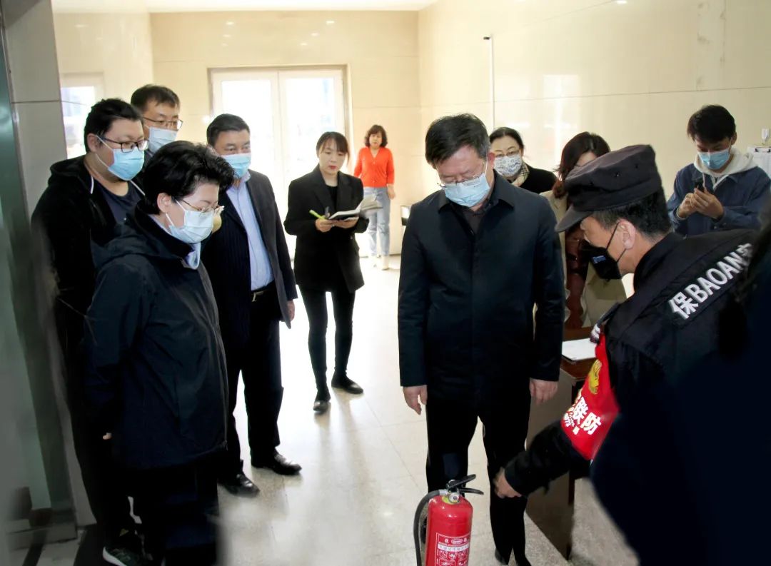 冀晓青一行到内蒙古文学杂志社开展安全生产检查 第4张