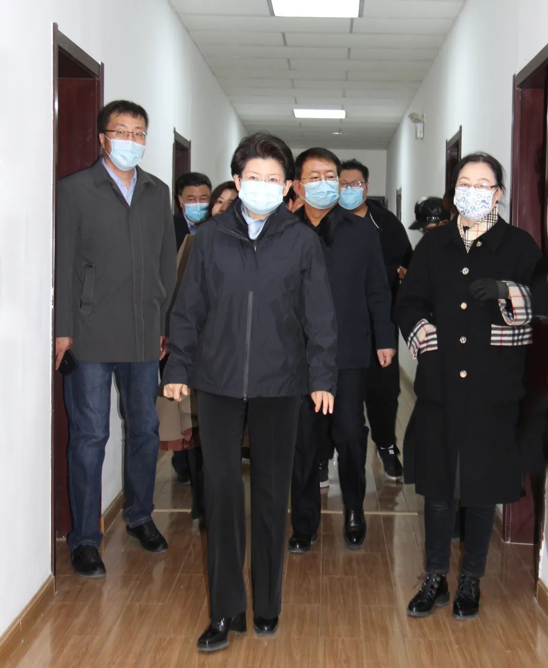 冀晓青一行到内蒙古文学杂志社开展安全生产检查 第6张