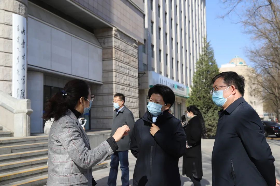 冀晓青一行到内蒙古文学馆调研安全生产工作 第1张