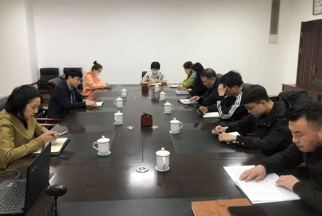 兴安盟文联召开“集中治理党内政治生活庸俗化交易化问题”工作部署会 第2张