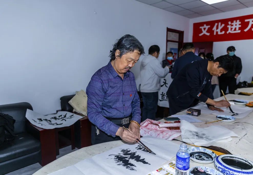 兴安盟文联助力2022年兴安盟文化科技卫生“三下乡”集中示范活动 第13张