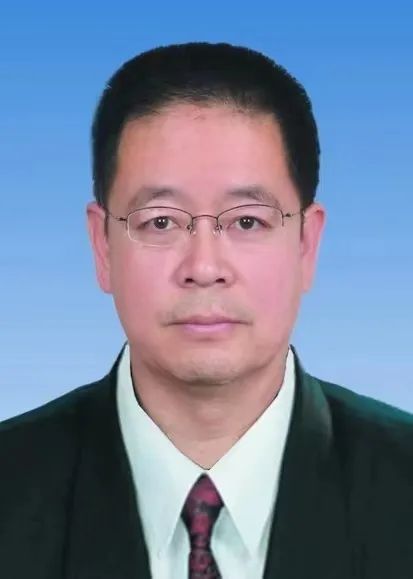 内蒙古美术家协会第十届主席团主席、副主席简历 第11张