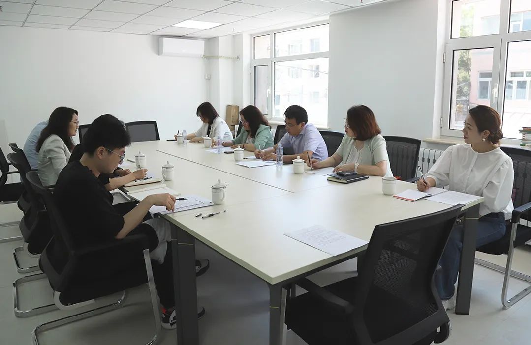 内蒙古艺术学院刘前贵一行到内蒙古文学馆参观交流 第5张