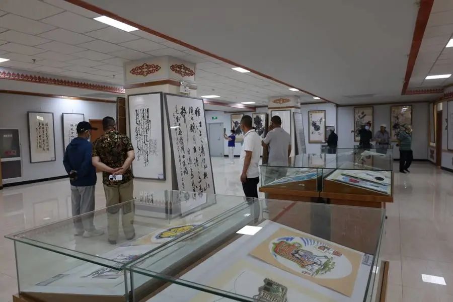 基层艺讯 | 阿拉善盟“初心永恒 忠诚如一”廉洁文化书法美术展开展 第2张