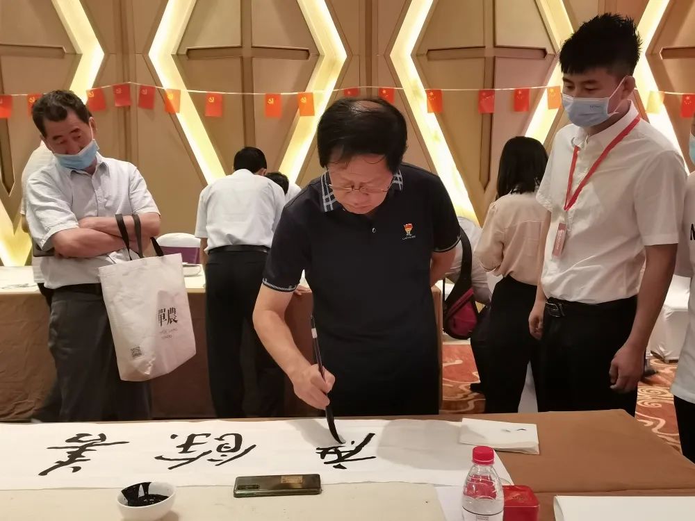 “喜迎二十大 奋进新征程”文艺志愿活动走进内蒙古江苏商会 第2张