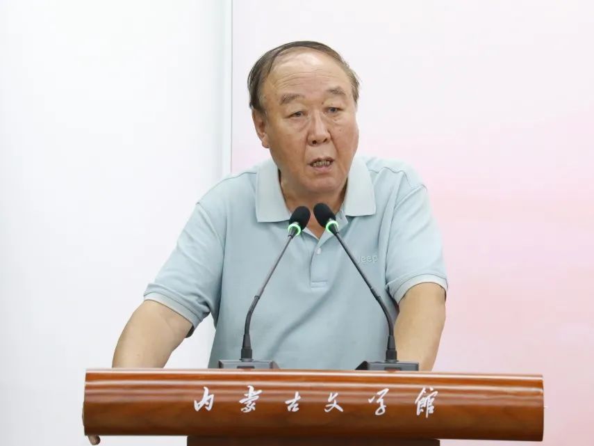 “敕勒川文艺论坛”之内蒙古青年翻译家作品研评会召开 第6张